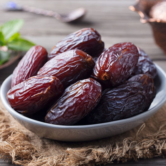 Dates (per pound)